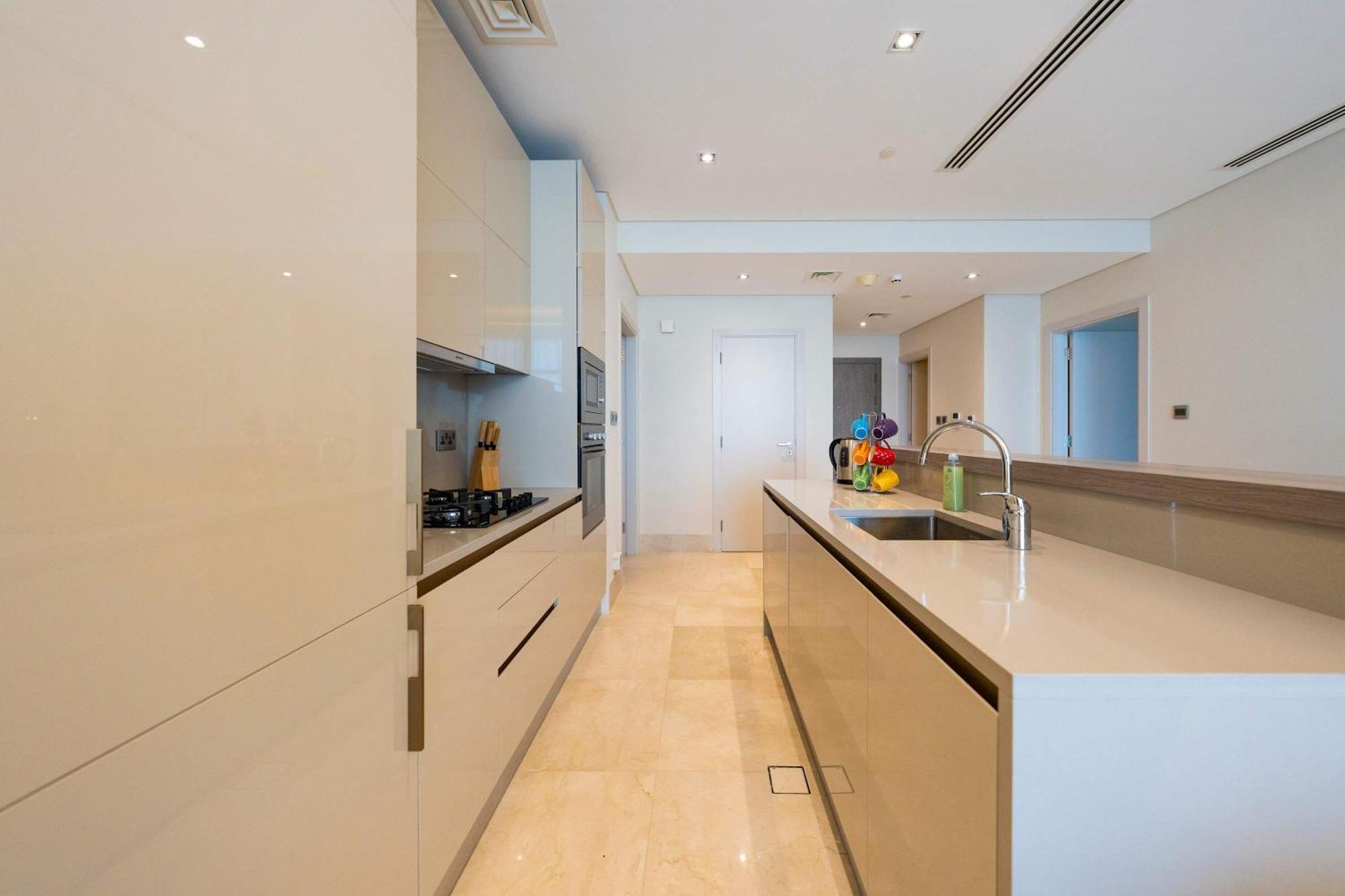Spacious Beachfront 2 Bedroom Apartment - The 8 Dubai Ngoại thất bức ảnh