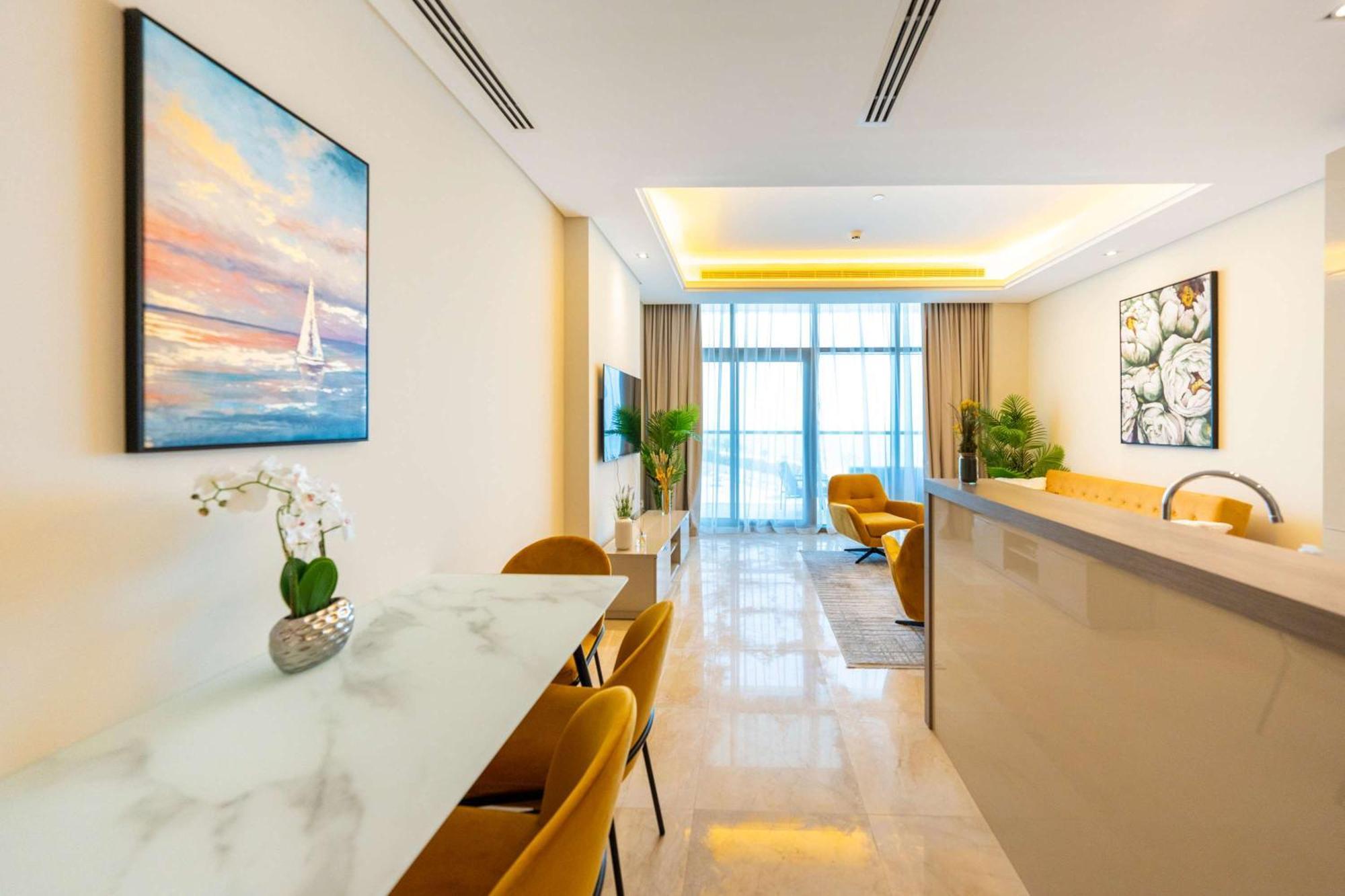 Spacious Beachfront 2 Bedroom Apartment - The 8 Dubai Ngoại thất bức ảnh